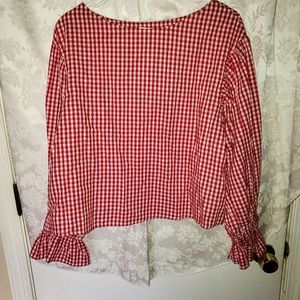 🌼 🍎 Nordstrom's Red & White Gingham Pull Over 🍎